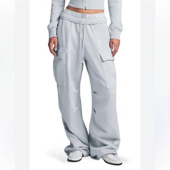SKIMS Pants - Skims Womens Boyfriend Fleece Cargo Pant Size 2x Zen Blue Gray